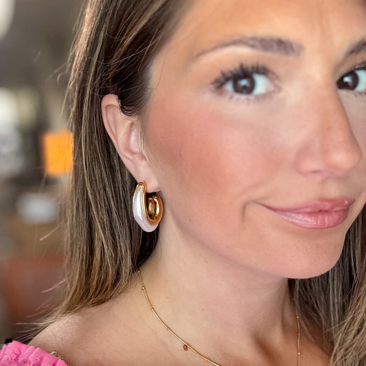 The Kinsley Hoop Earring